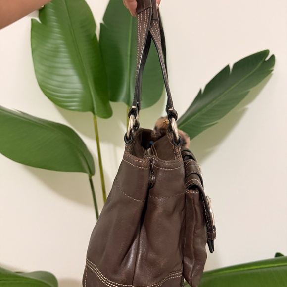 Authentic Vintage Coach Leather Bag - Picture 2 of 6